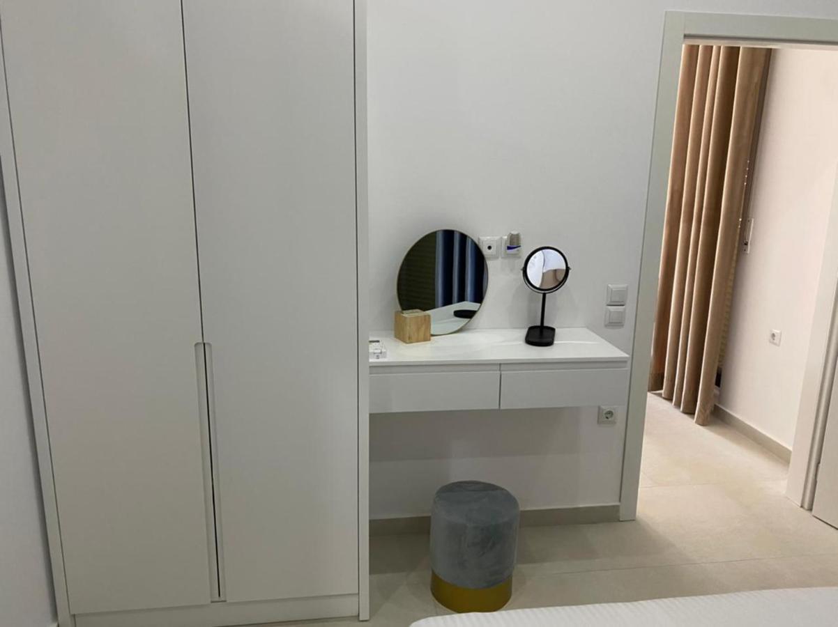 Apartment Artemis Himare Esterno foto