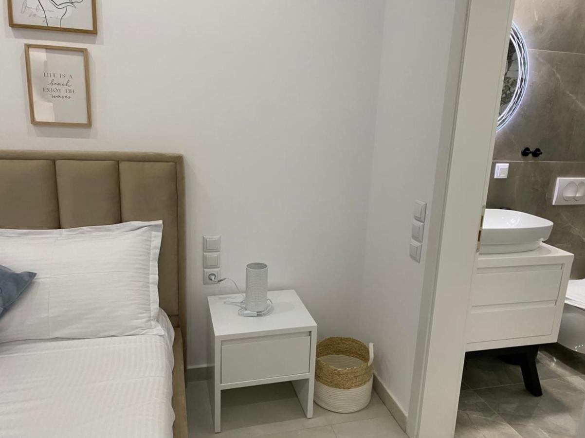 Apartment Artemis Himare Esterno foto