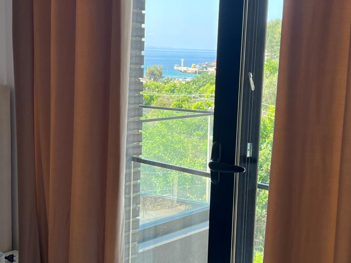 Apartment Artemis Himare Esterno foto