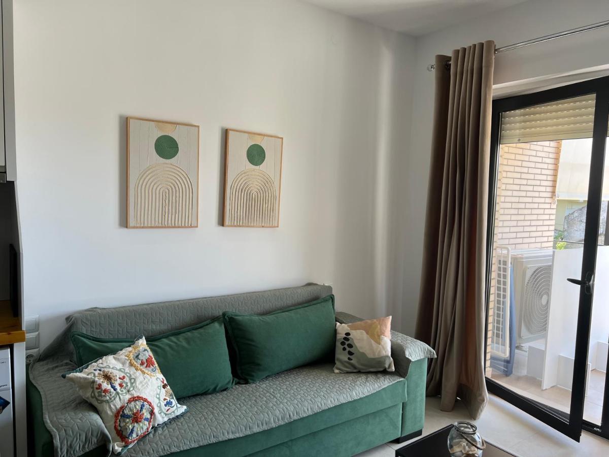 Apartment Artemis Himare Esterno foto