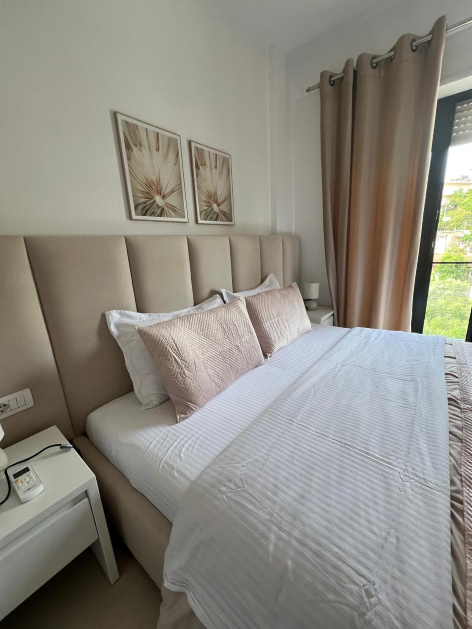 Apartment Artemis Himare Esterno foto